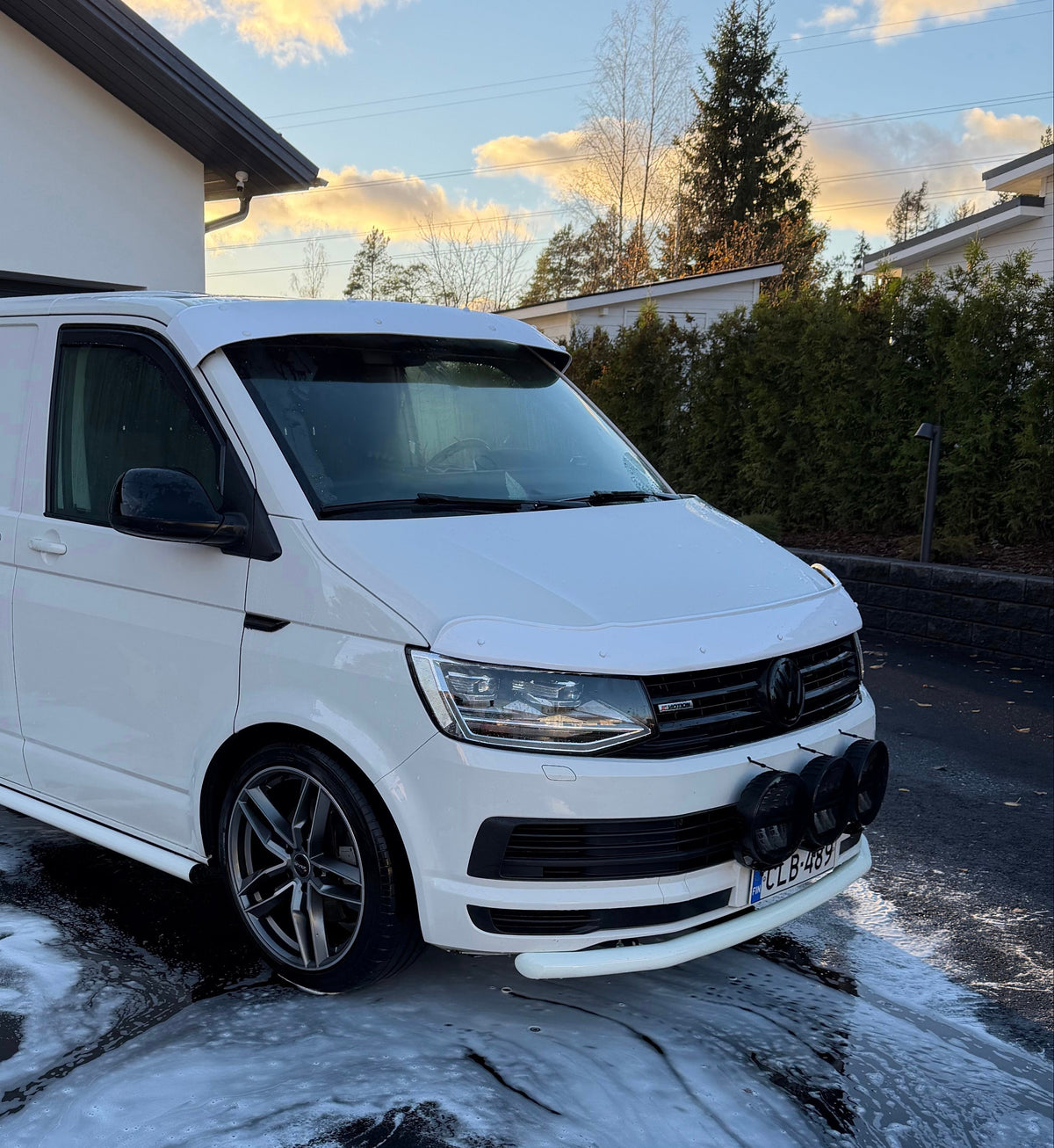 Front bumper protective tube VW T5 / 5.1 / 6 / 6.1