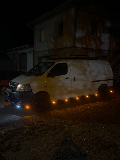 Toyota Hiace 60mm etukulmaputket 1996-2013