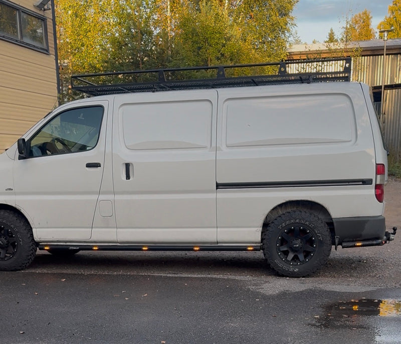 Toyota Hiace 60mm takakulmaputket 1996-2013