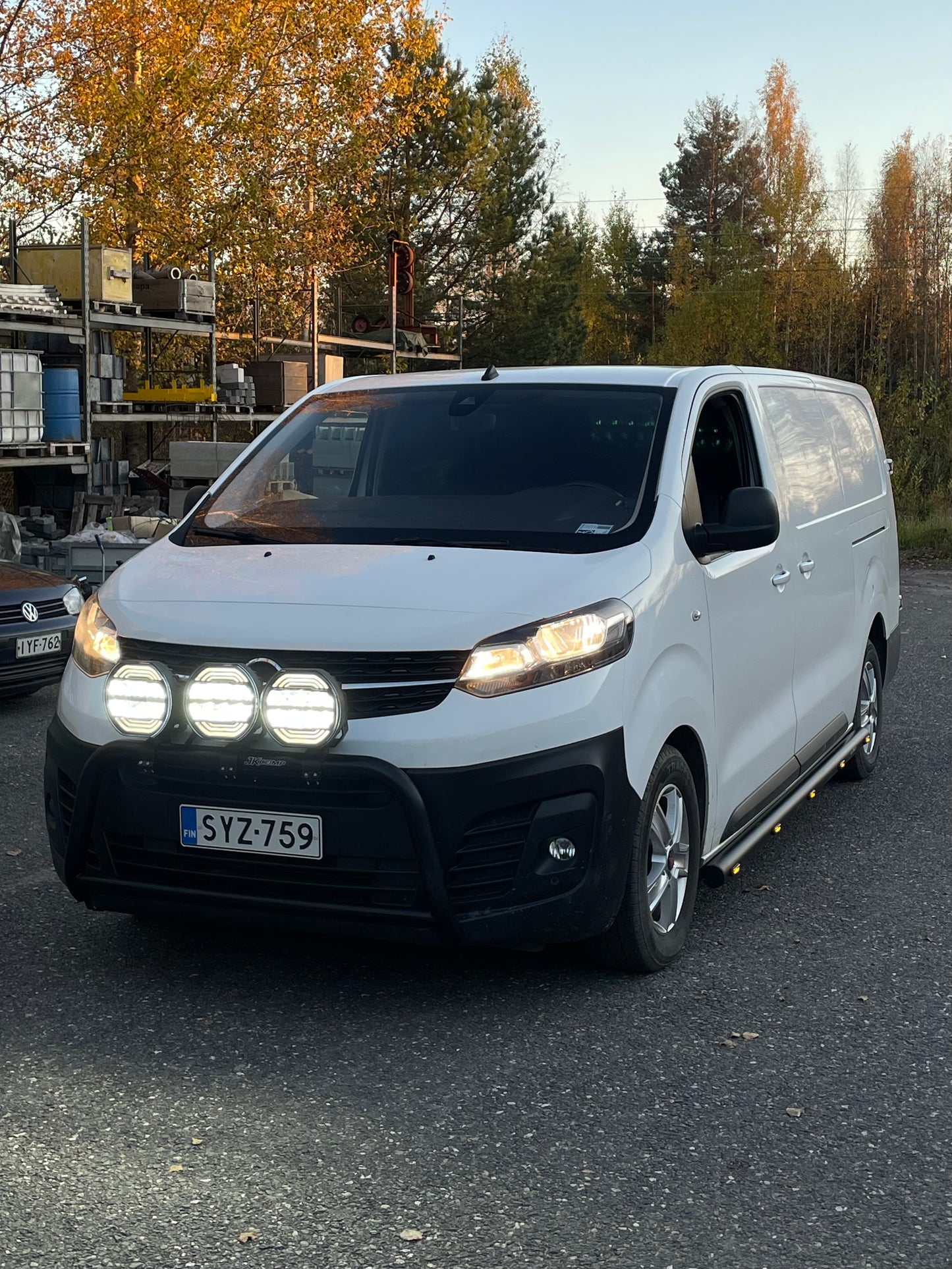 Opel Vivaro 2019- LWB 76mm kylkiputket