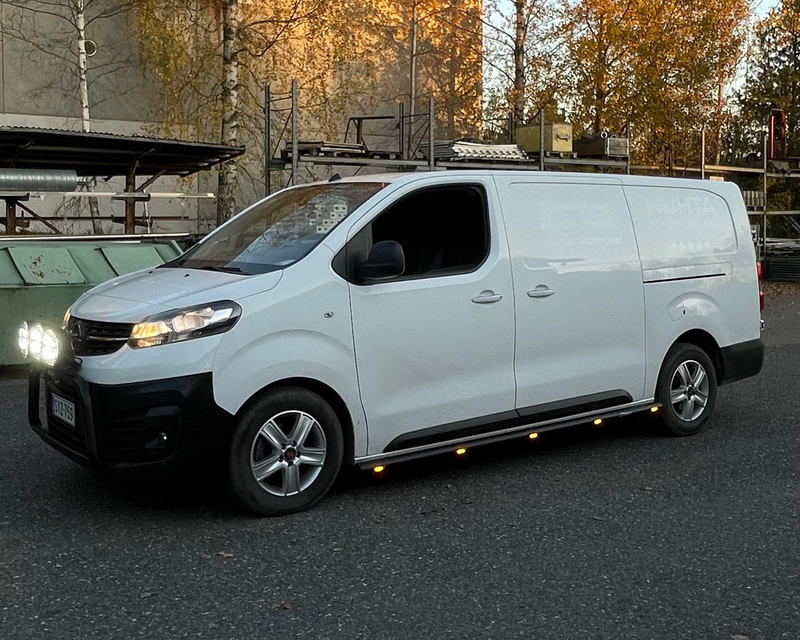Opel Vivaro 2019- LWB 76mm kylkiputket